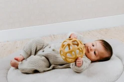 Baby's Only Siliconen Speelbal Okergeel