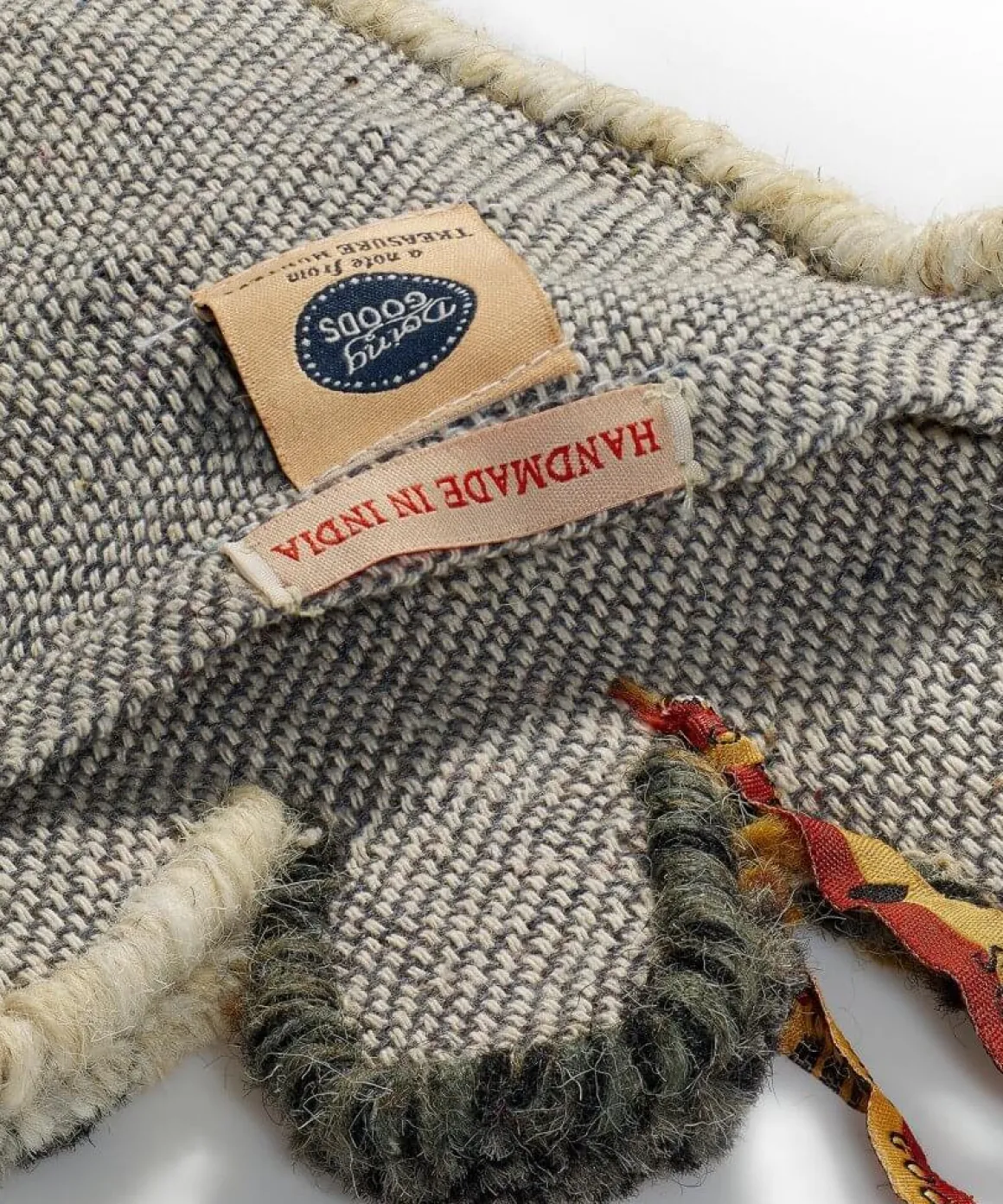 Doing Goods Gimpy Giraffe Gift Hanger