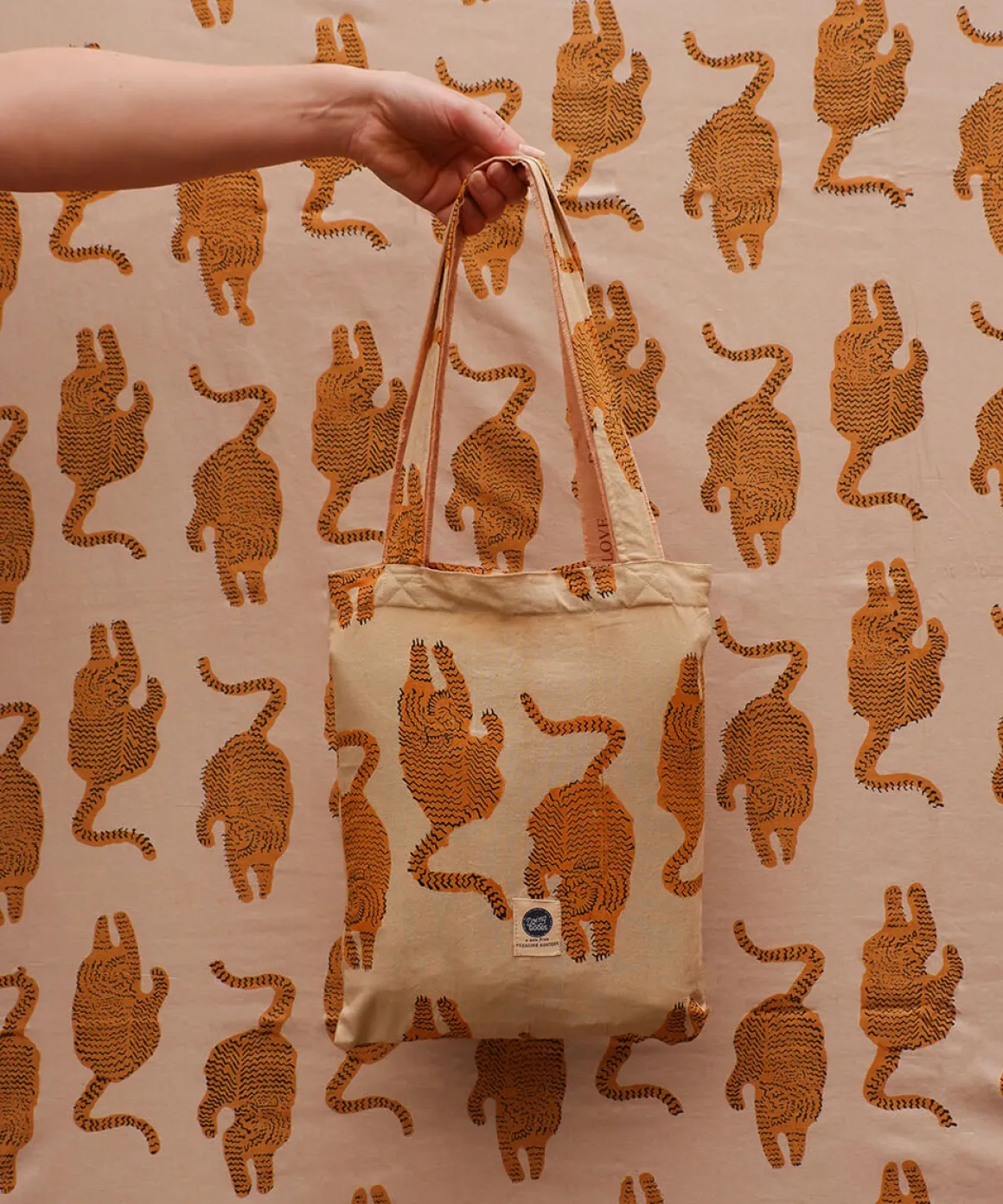 Doing Goods Powder Tiger Single Plaid in Tote Bag Pink