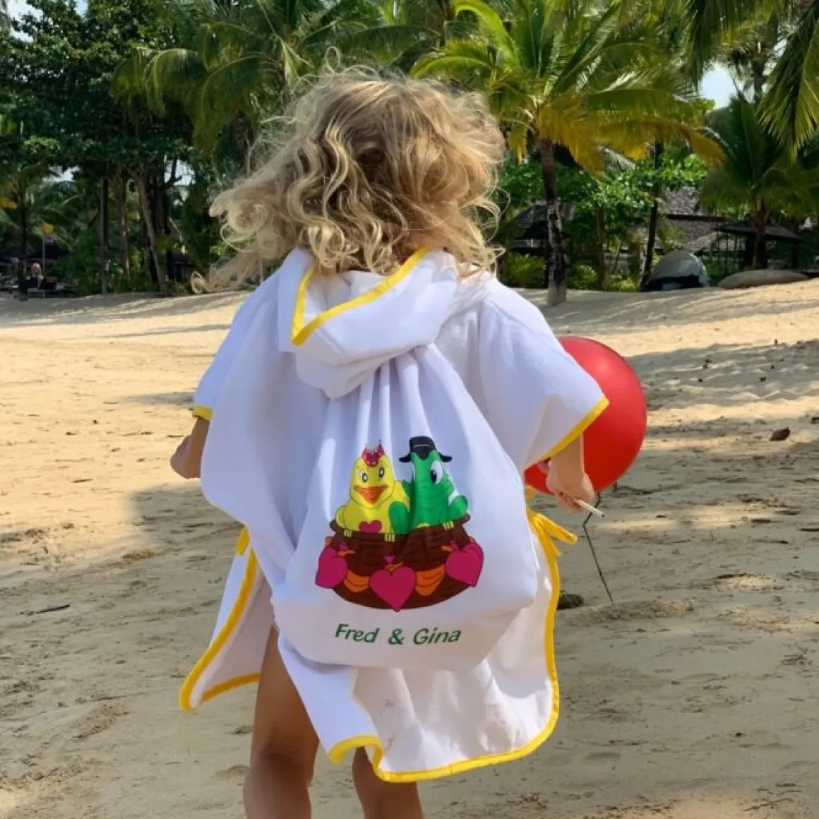 Fred & Gina Schoudertas Waterproof