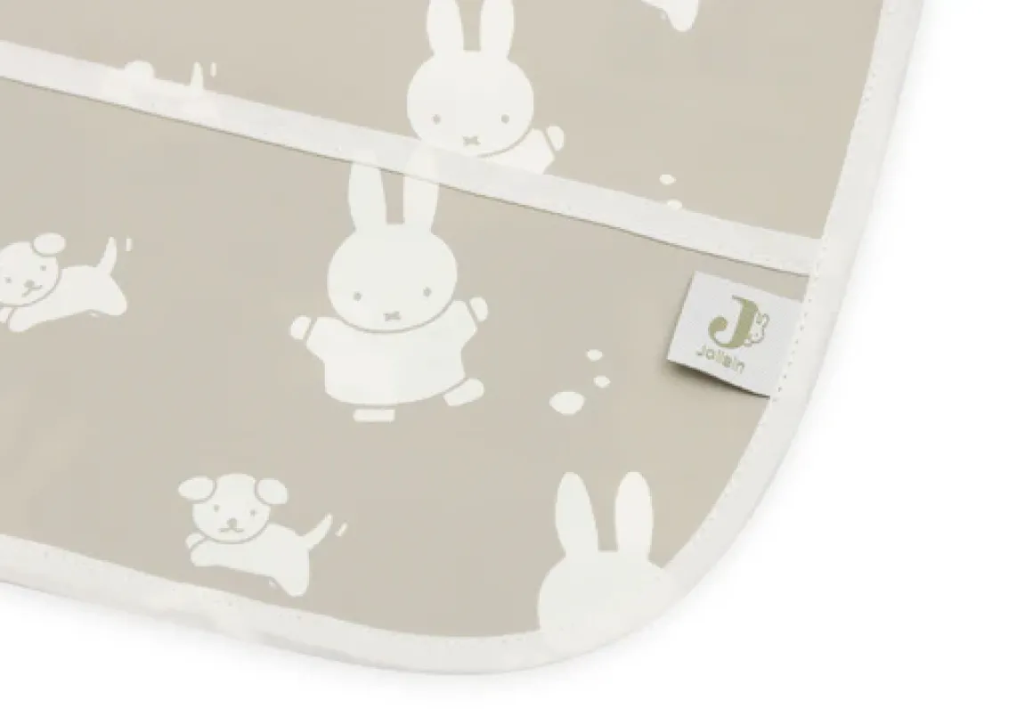 Jollein Slab Waterproof Met Mouw Miffy & Snuffy Olive Green