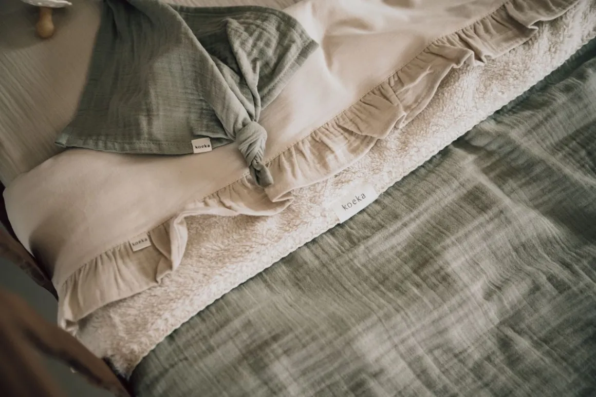 Koeka Ledikantlaken & Hoeslaken Set Ruffle Faro Sage One Size