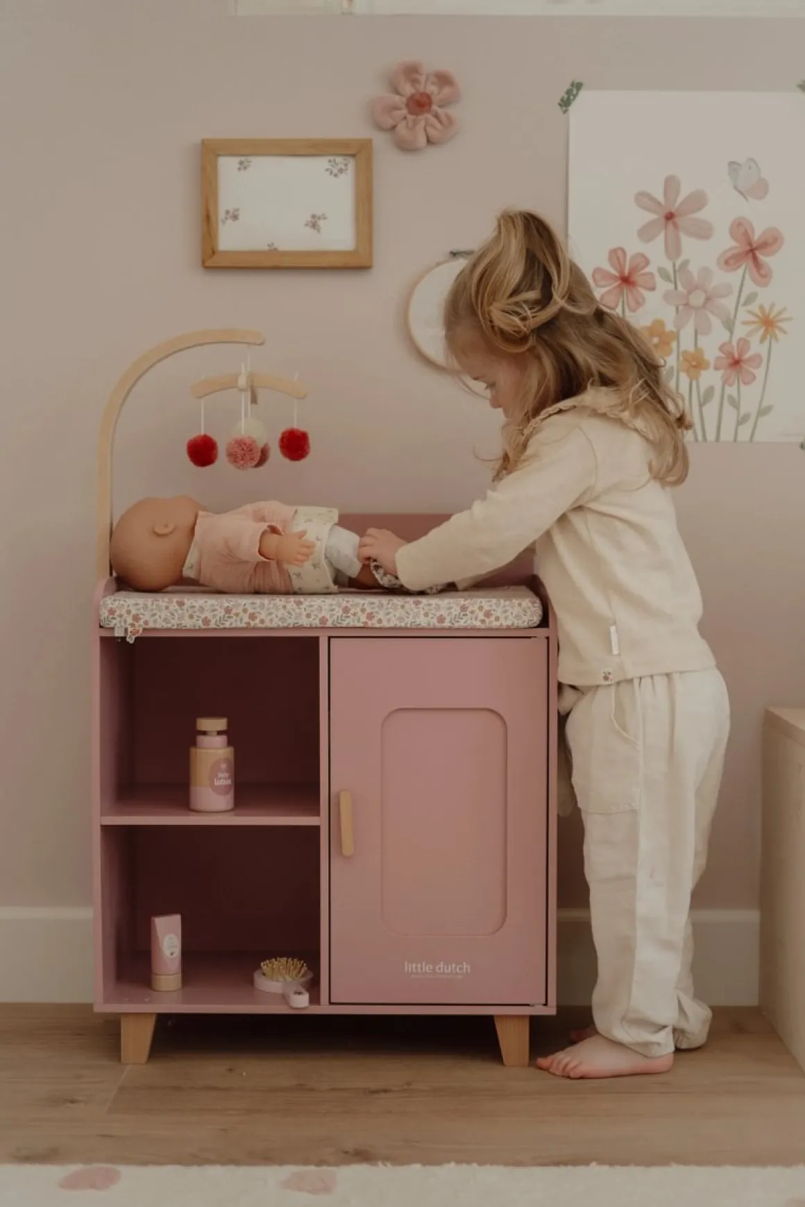 Little Dutch Baby Commode