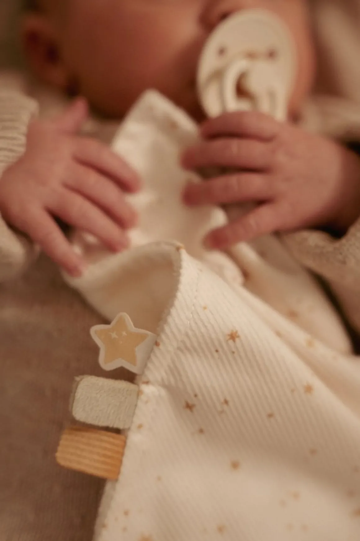 Little Dutch Knuffeldoekje met Bijtring Newborn Naturals