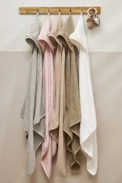 Meyco Baby Ruffle Badcape Badstof Taupe – 80x80cm