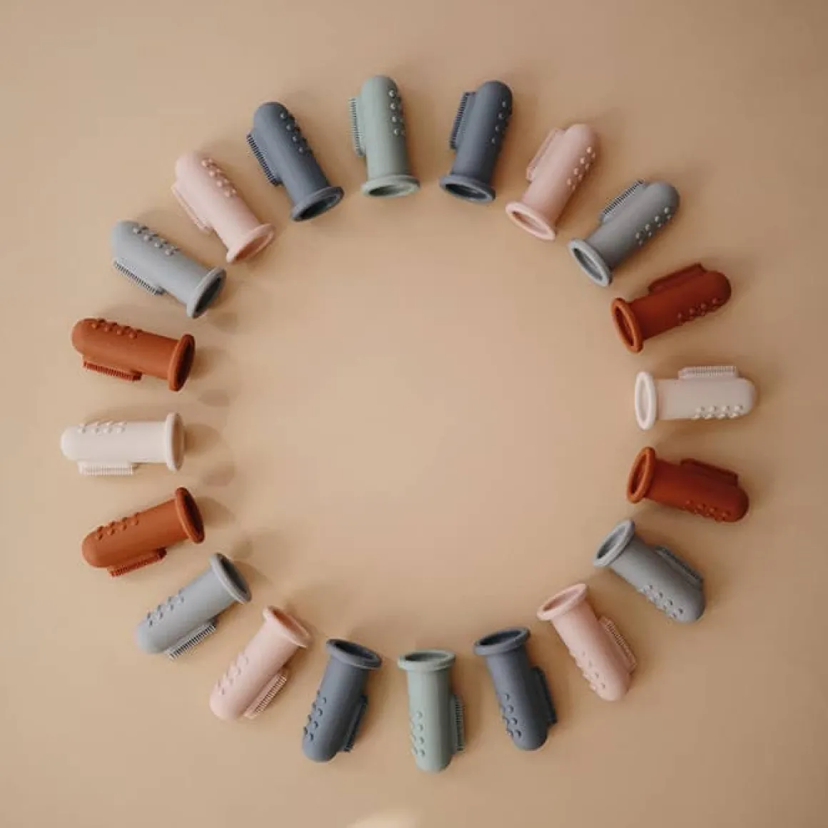 Mushie Baby Tandenborstel Shifting Sand/Blush