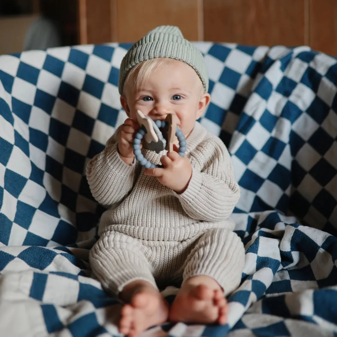 Mushie Bijtring Space