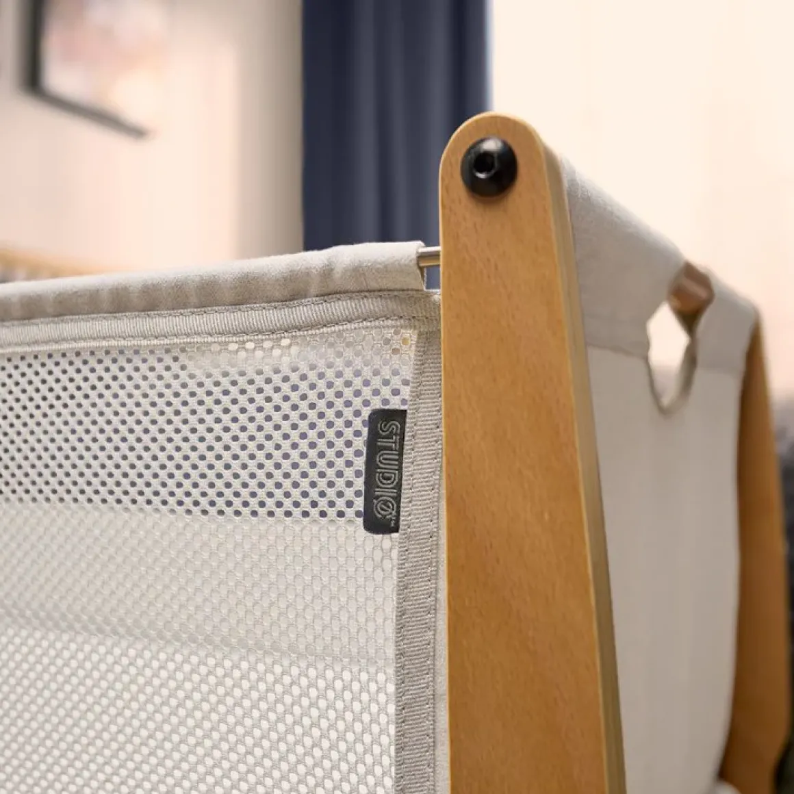 SnuzPod Studio Bedside Wieg Stockholm Natural