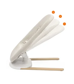 Stokke® Yoga™ Wip- en Schommelstoel Light Sand