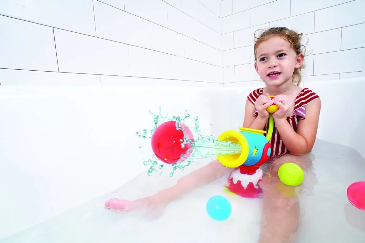 Yookidoo Ball Blaster Water Cannon 3 - 6 Jr